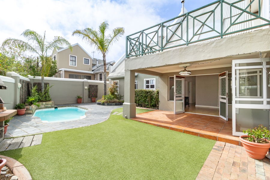 4 Bedroom Property for Sale in Zevendal Western Cape